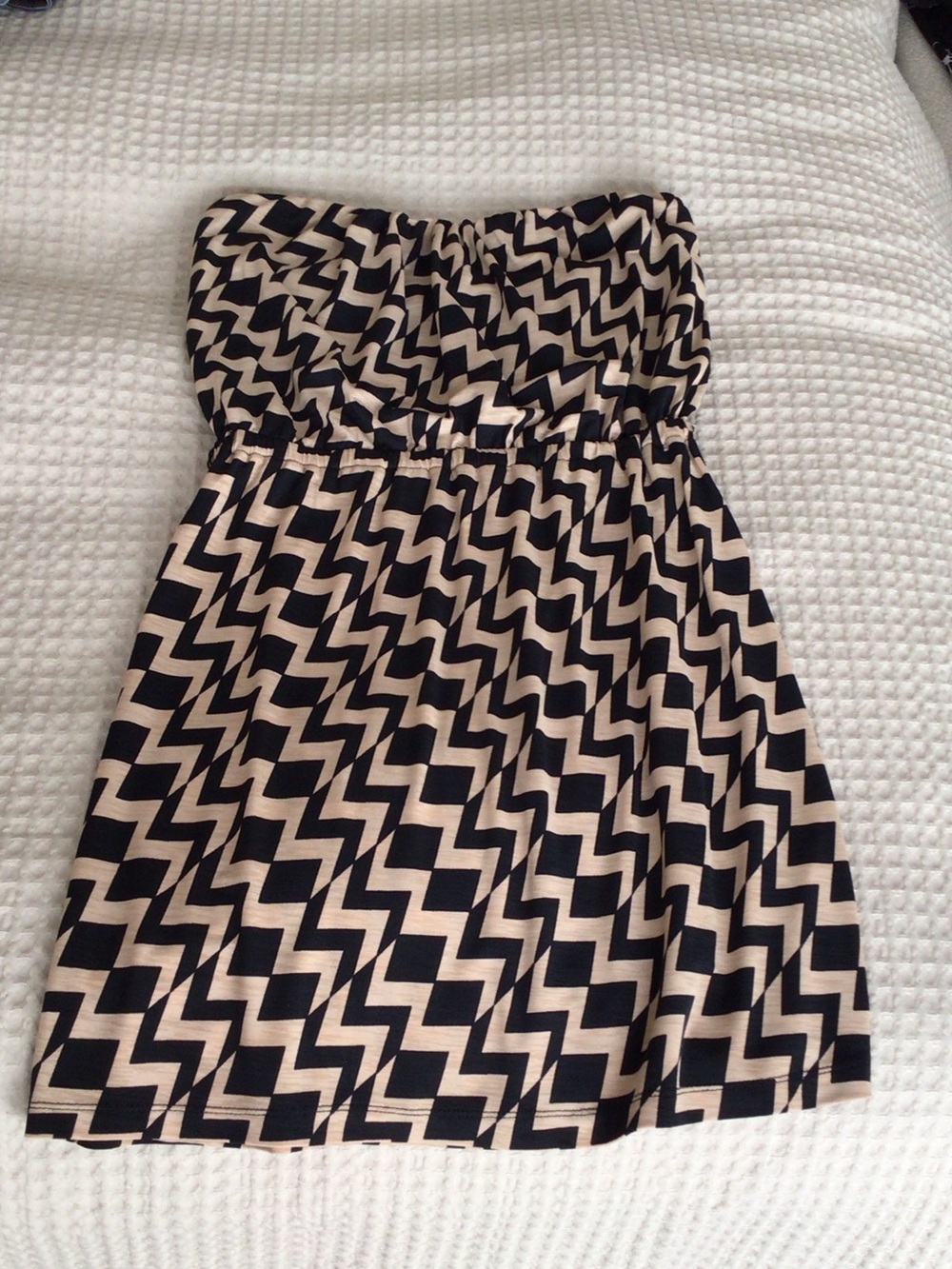 Strapless Chevron Print Summer Dress in Black and Cream